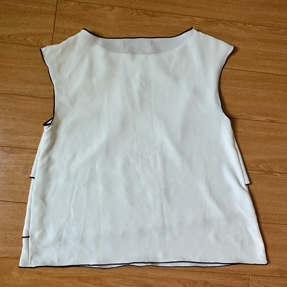 Zara Basic Blouse (Size: Small) - Picture 2 of 3